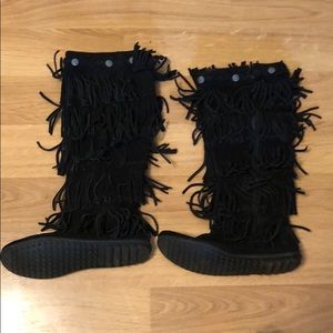 Minnetonka boots
